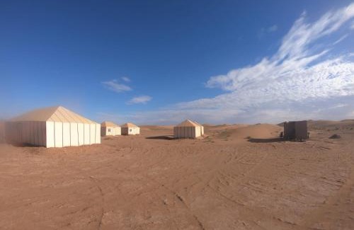 M'Hamid El Ghizlane Otro | Starlit Desert Camp