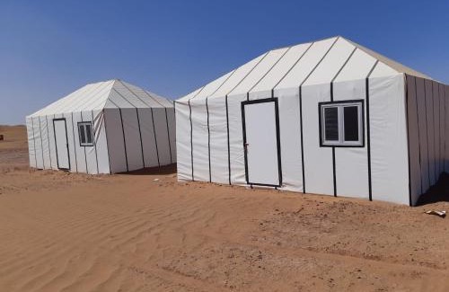 M'Hamid El Ghizlane Otro | Starlit Desert Camp