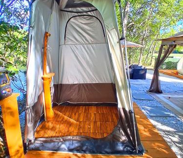 Ruby Otro | Starlit Riverfront Glamping Suite AC, WiFi, Games