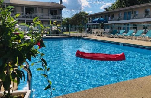 Wisconsin Dells Hotel | Starlite Motel