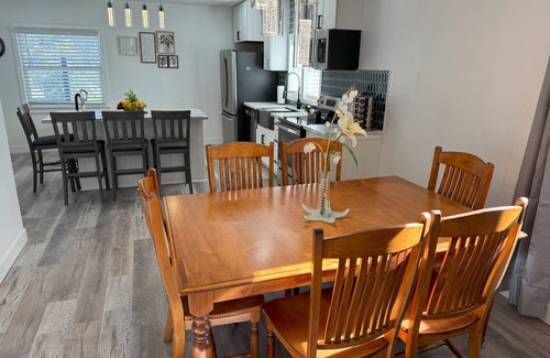 Rigby Casa | Starry Knight Retreat - spacious 4-bedroom house in charming Ririe with AC, WiFi