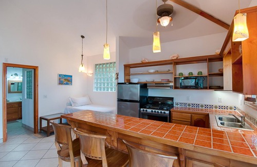 Sandy Bay Hotel | Noches estrelladas en The Blue Bahia Resort en Sandy Bay