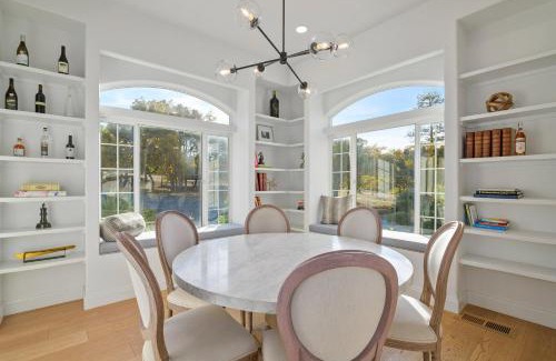 Jacksonville Casa | Starry Oak Vineyard Retreat W Hot Tub