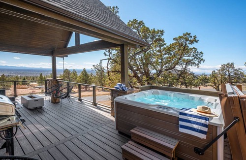 Powell Butte Casa | Starview at Brasada Ranch Resort by AvantStay Stunning Home w/ HotTub & Close To World Class Golf!