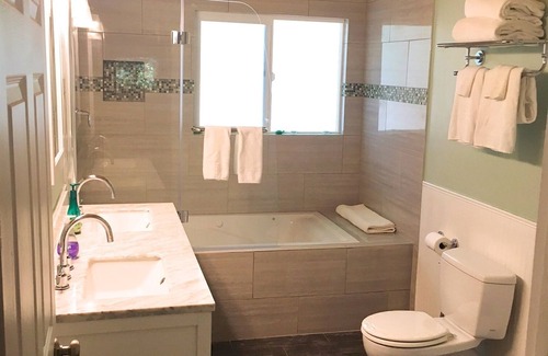 Cobb Cabina | Starview Lodge: Quiet Mountain Home Bordeando Forestal del Estado