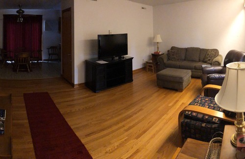 Boalsburg Casa | State College Football 3-Bedroom Home