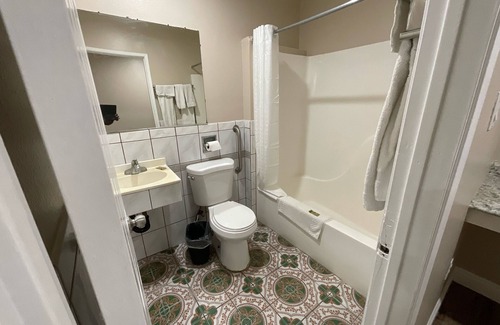 South Gate Hotel | State Motel