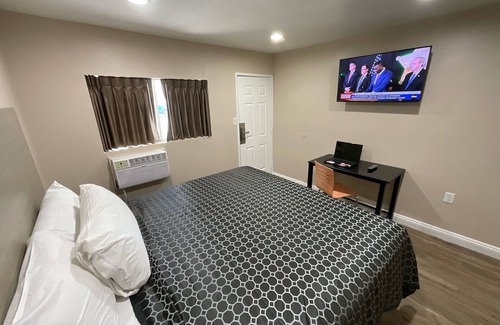 South Gate Hotel | State Motel