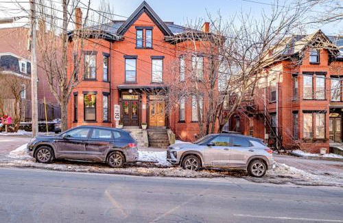 Parkside Apartamento | State of Charm - Historic West End Haven