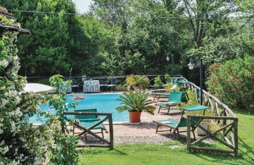 Narni Casa | STATELY AND COMFORTABLE FARMHOUSE