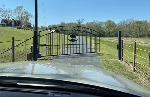 Buffalo Otro | Stately Loghouse w/Private Hot Tub, and Fishing Pond on 90 Acre Ranch