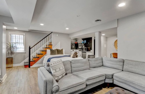 Washington Casa | Stately Studio Apartment