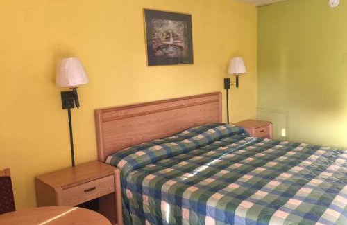 Terre Haute Hotel | Statesman Inn