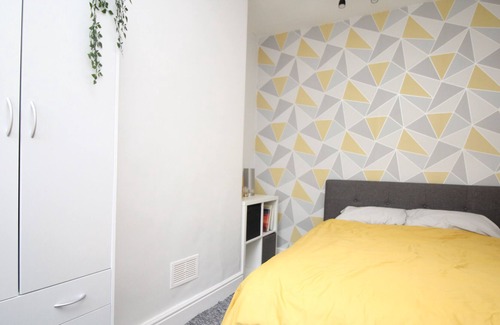Morley Otro | Station House - 3 Bed that Sleeps 5.