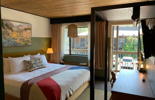 Lakeside Park Hotel | Station House Inn - Near Heavenly Gondola