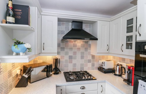 Kirkby-in-Furness Cabaña | Station View