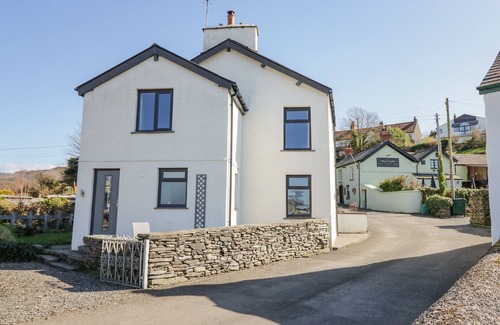 Kirkby-in-Furness Cabaña | Station View