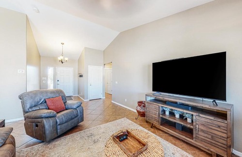 Surprise Farms Casa | Statler Getaway