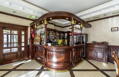 Malekhiv Hotel | Status Hotel