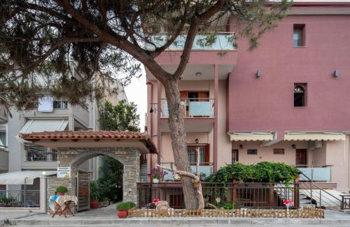 Sarti Hotel | Stavros Compass