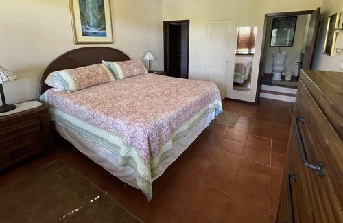 Estate River Casa | Stay 7 nights - get 1 night free!! GORGEOUS VILLA, GATED COMMUNITY!