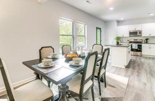 Charlotte Casa | Stay and Play in Charlotte Family Home with Deck