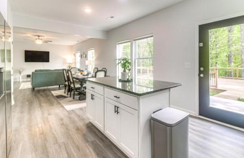 Charlotte Casa | Stay and Play in Charlotte Family Home with Deck