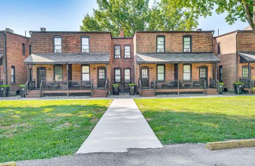 Stroudsburg Casa | Stay and Play in Dtwn Stroudsburg Updated Townhouse