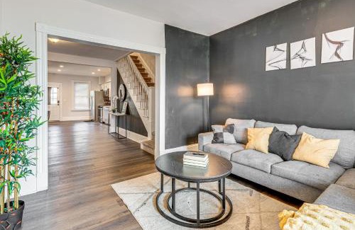 Stroudsburg Casa | Stay and Play in Dtwn Stroudsburg Updated Townhouse
