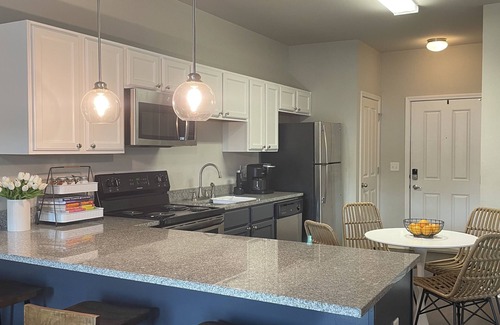 Starkville Condominio | Stay and play in the heart of everything Starkville has to offer!