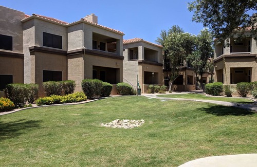 Central Scottsdale Condominio | Recientemente renovado en alquiler en el norte de Scottsdale!
