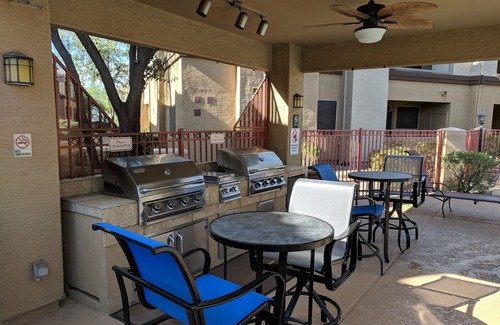 Central Scottsdale Condominio | Recientemente renovado en alquiler en el norte de Scottsdale!