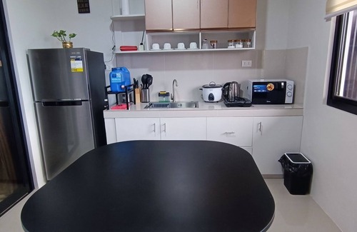 Calamba Apartamento | Stay at Diez