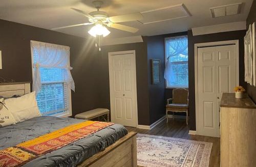 Sumter Apartamento | Stay at Emma Jean Retreat in Sumter!