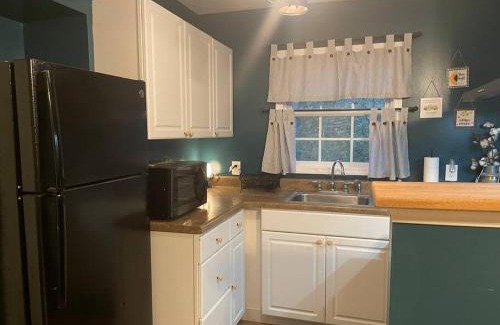 Sumter Apartamento | Stay at Emma Jean Retreat in Sumter!