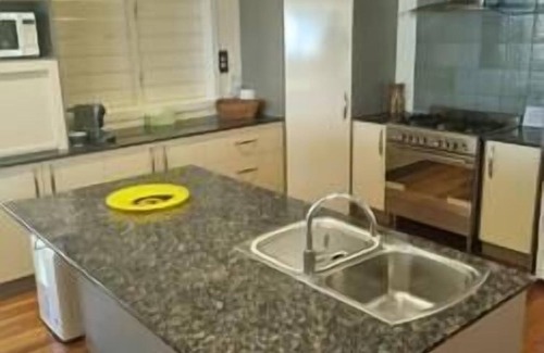 Mission Beach Casa | Stay at ‘Fleur De Mayo’