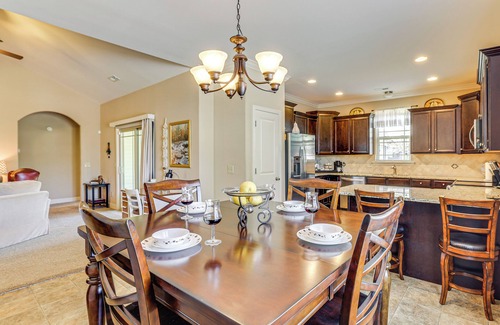 Taylors Casa | Stay at Jo’s Taylor Retreat: 9 Mi to Greenville!