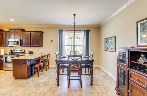 Taylors Casa | Stay at Jo’s Taylor Retreat: 9 Mi to Greenville!