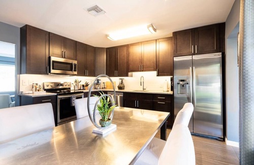 Disston Heights Casa | Oasis ubicado en el centro