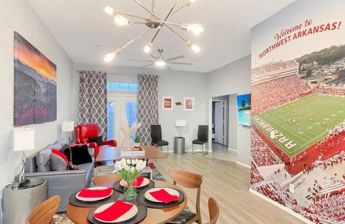 Bentonville - Fayetteville Apartamento | Stay at Steuben Hot Tub Remodeled Home
