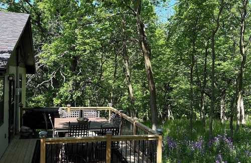 Yankton Casa | Stay at the Lakehouse! Spacious 5-bedroom home in charming Yankton.