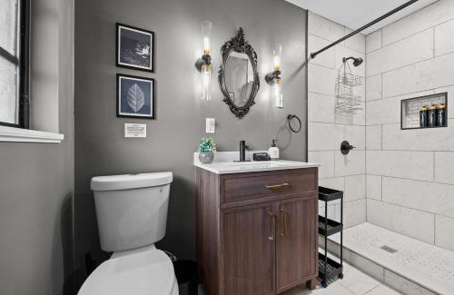 Gainesville Casa | Stay Classy in a Spacious Home with an Elegant Touch