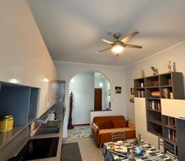Aurora Apartamento | Stay Easy - Centro storico a Piedi e Parcheggio gratuito
