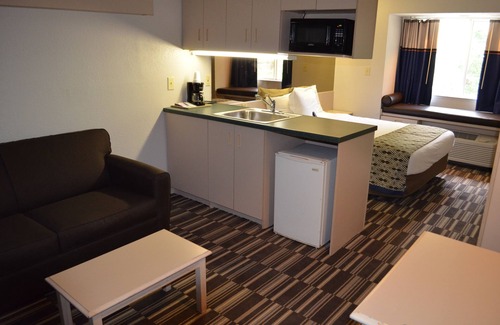 Union City Hotel | Stay Express Inn & Suites Atlanta