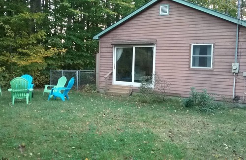 Lake Luzerne Casa | STAY & FISH/HIKE/BOAT/KAYAK & MORE IN THE GORGEOUS ADIRONDACKS! $199/ NIGHT SALE