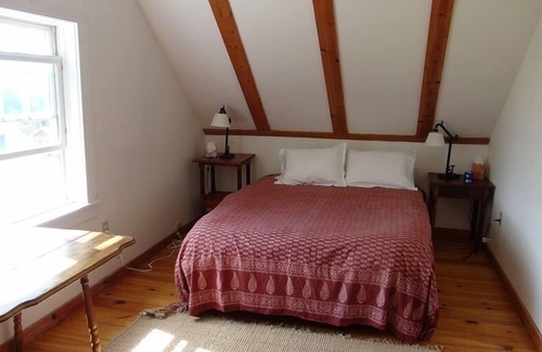 Wolcott Casa | Hospédese en una escuela renovada de la era Vermont de 1900 con vistas panorámicas a las montañas