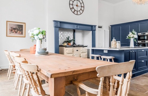 Beccles Casa | Stay in a Stunning Historic Suffolk Mansion