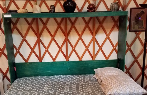 Lawton Cabina | Estancia en un Yurt! Aislado y arbolado en acres en un lago! Mi Lawton
