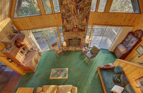 Blue Jay Casa | Quédese en la gema frente al lago una vez propiedad de la famosa celebridad Dick Clark