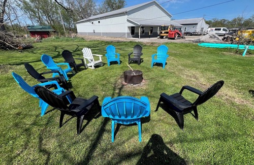 Gypsum Apartamento | Stay in Paradise! Motel in Walleye Capital & close to Lake Erie Island ferries.